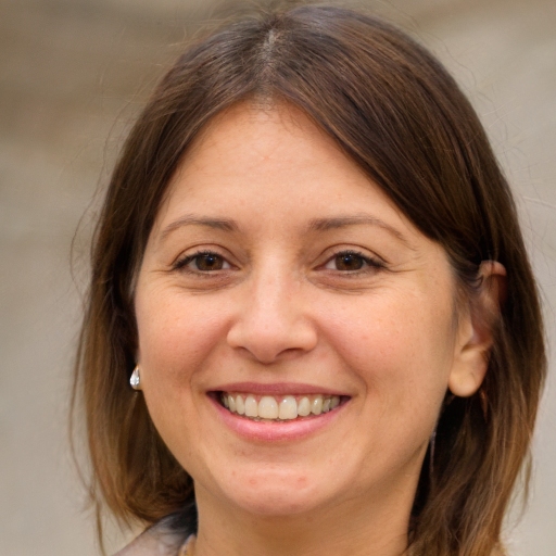 Mariana, 34 anos